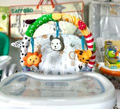Дуга з іграшкаи на дитячий візок / ліжко різнокольорова