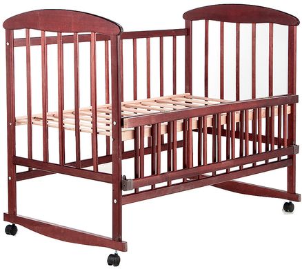 Дитяче ліжечко (кровать) Наталка ОТО для новонароджених з відкидною боковиною на колесиках, дерево вільха (темна)